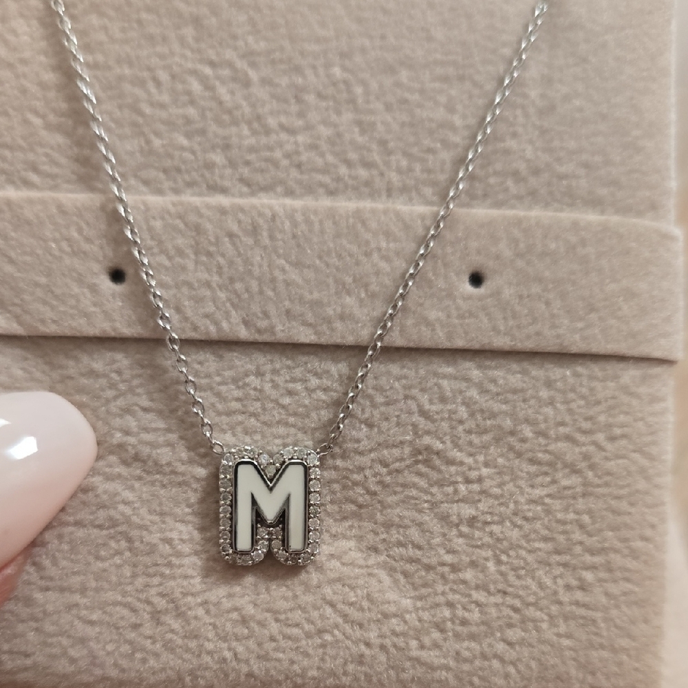 Nwot 14k Custom Diamond & Enamel Initial 'M' Pend… - image 3